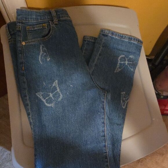 Art Class Butterfly Print Blue Jeans - Picture 5 of 5
